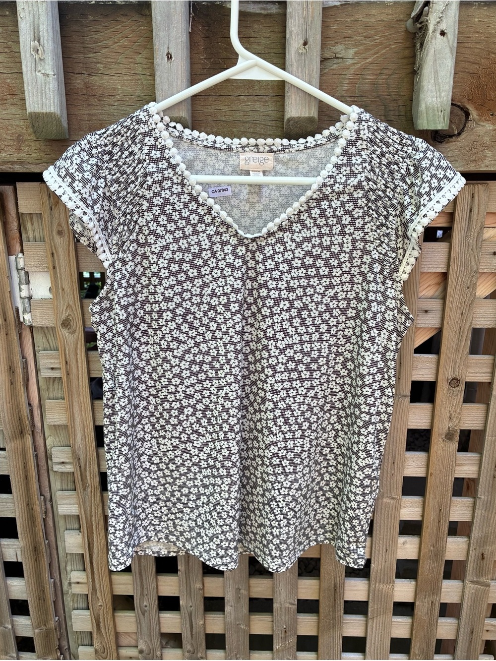 Greige Black and White Floral V-Neck Cap Sleeve Blouse